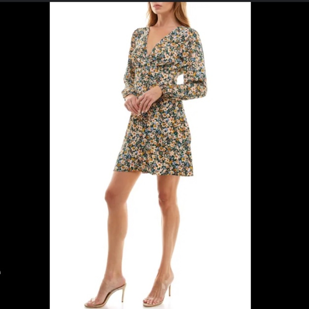 SOCIALITE Floral Print Long Sleeve Green Mini Dress V Neck
